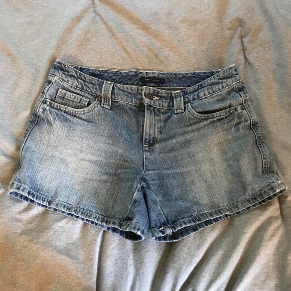 Tommy Hilfiger shorts - Picture 1 of 4
